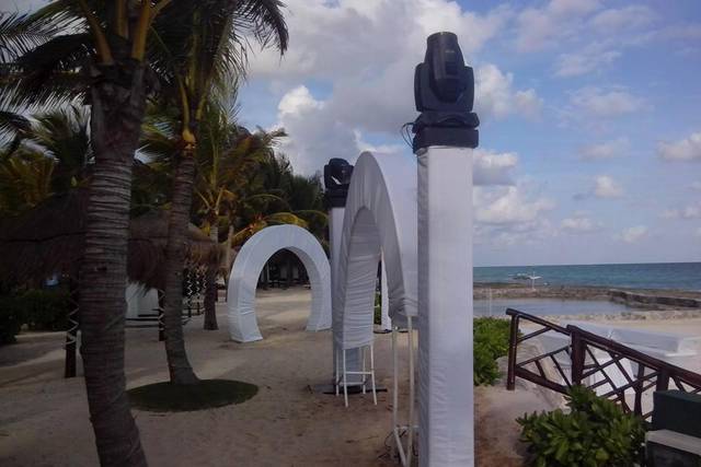 Torres y tuneles para boda