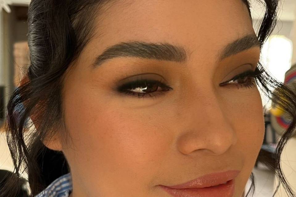 Makeup Pamela Ruíz