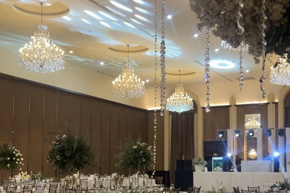 Boda en salón, Villa Toscana