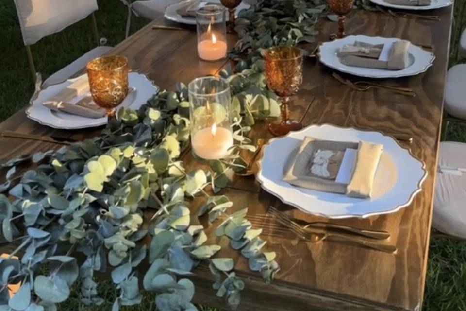 Mesa en herradura, boda bosque