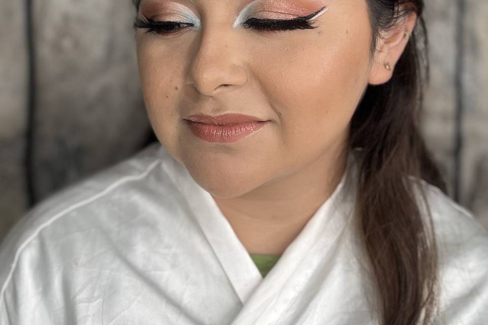 Maquillaje y peinados para novias