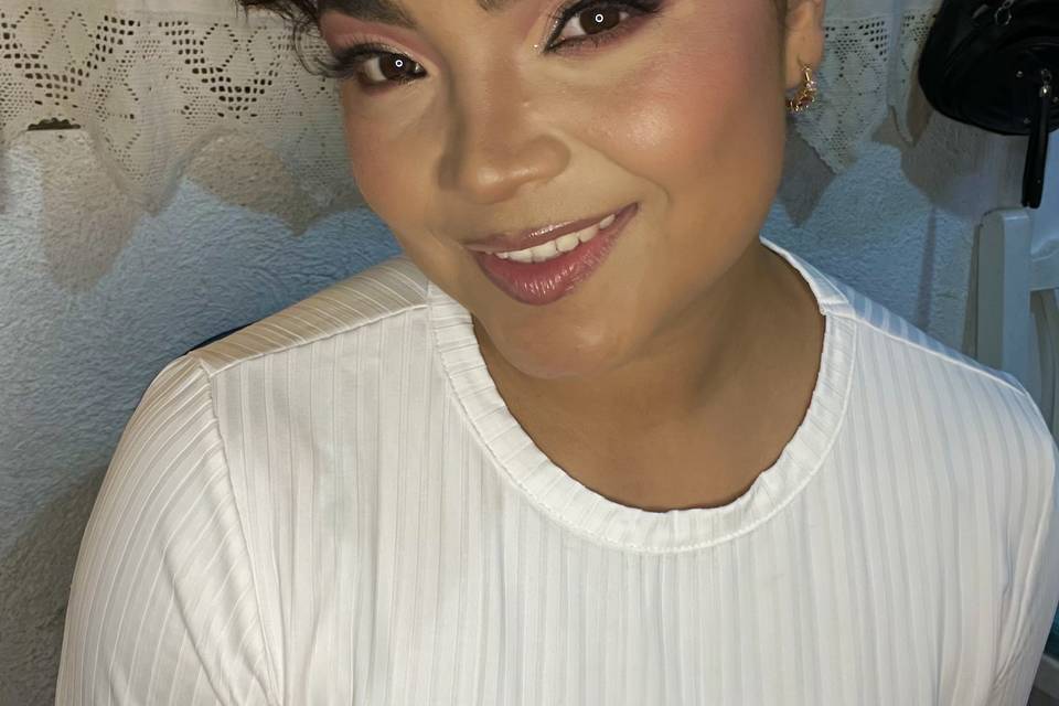 Maquillaje en tonos rosados