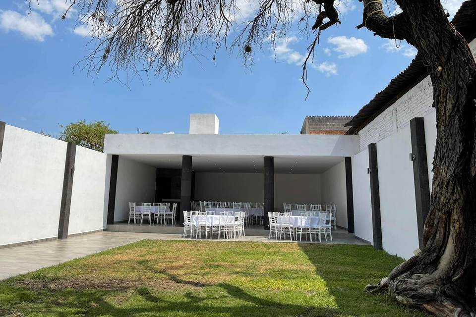 Jardín Villa Nueva
