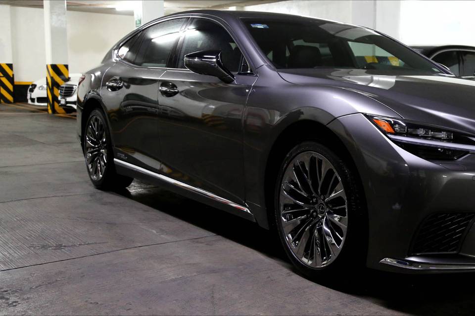 Lexus LS Oxford