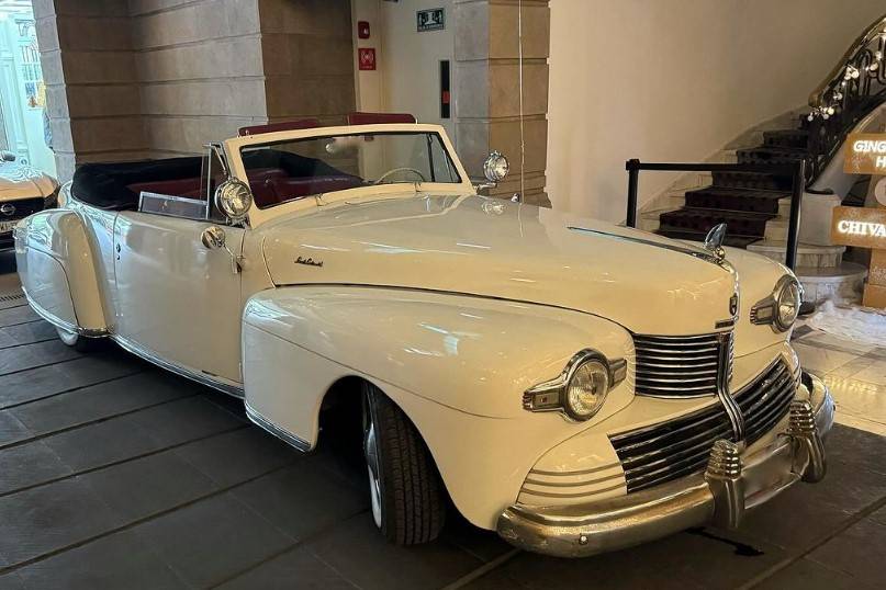 Lincoln continental