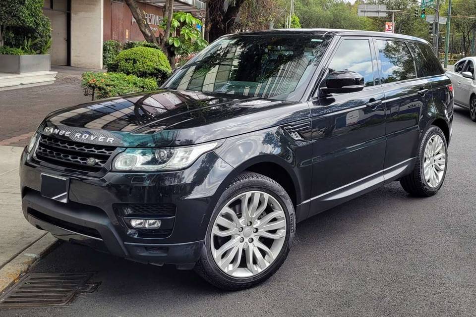 Range Rover negra