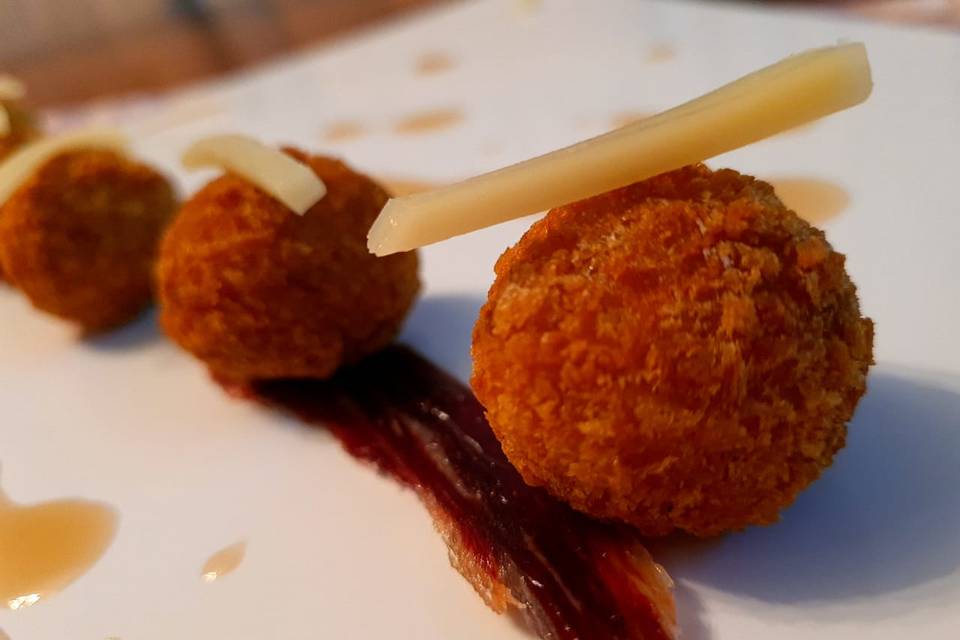 Croqueta de jamón ibérico