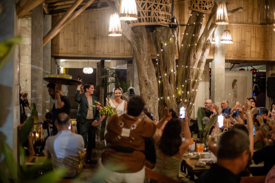 Entrada de los novios.