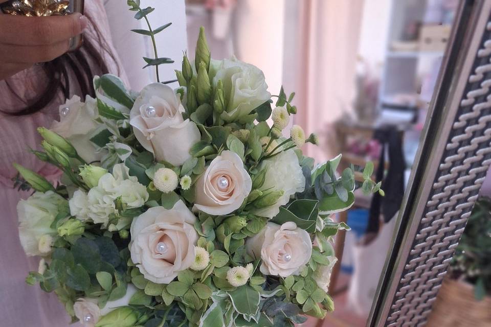 Rosas con perlas
