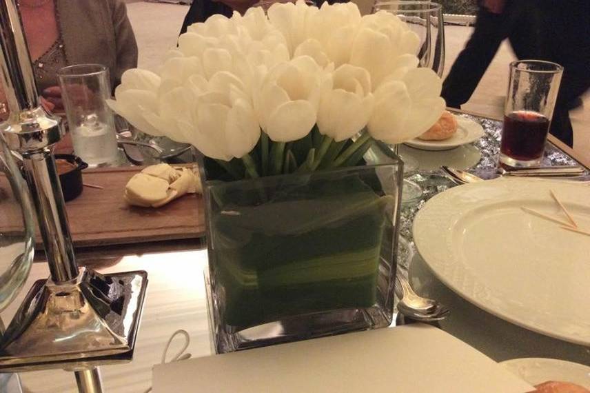 Centro de mesa con tulipan
