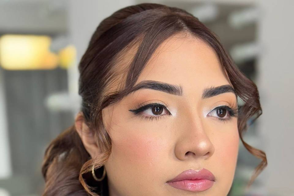 Maquillaje glam
