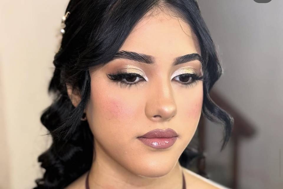 Artis Makeup By Mary Álvarez
