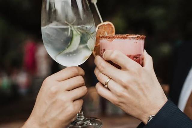 Gin pepino y mezcalita jamaica