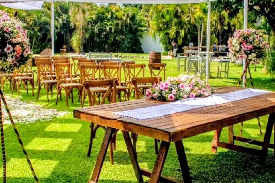 Everything it's SeT 👰🏻🤵🏻