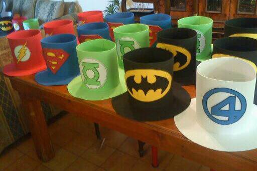 Sombreros superheroes