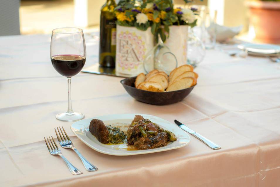 Filete, roquefort y espárragos