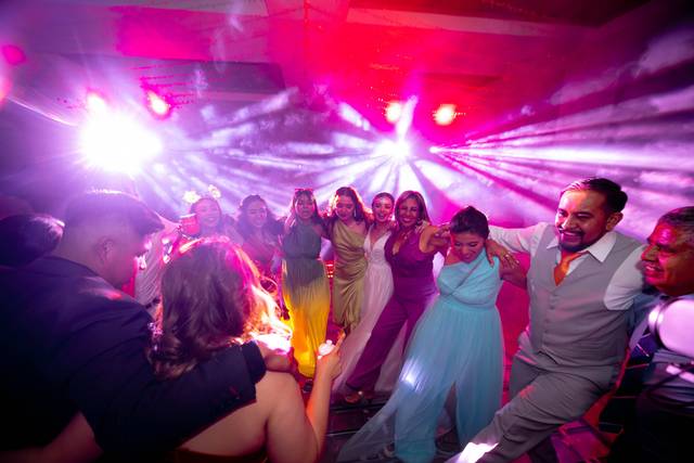Unforgettable Wedding Moments
