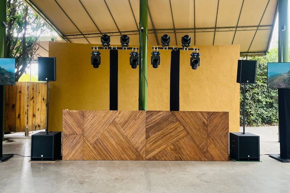 MONTAJE CASA CHAVELA