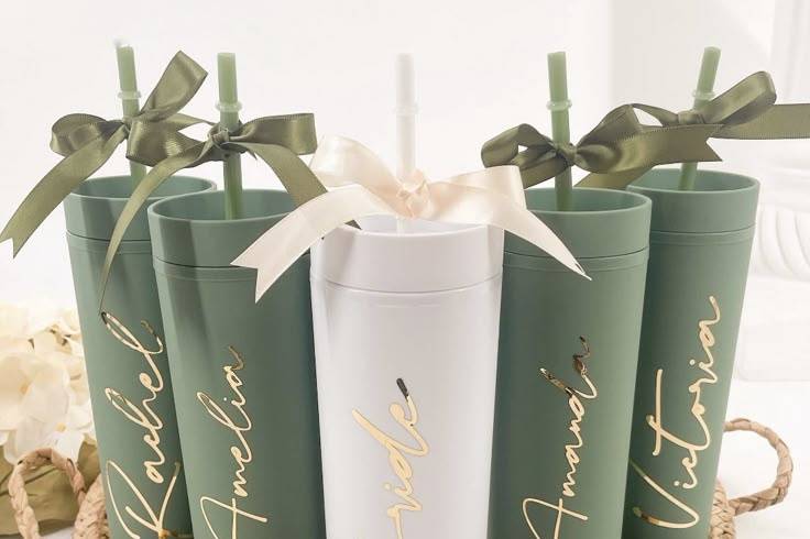 Mesa de snacks y postres para eventos
