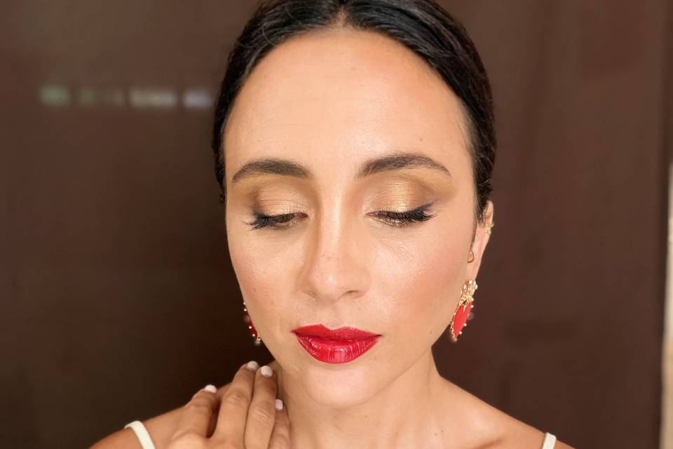 Labios rojos = ojos suaves