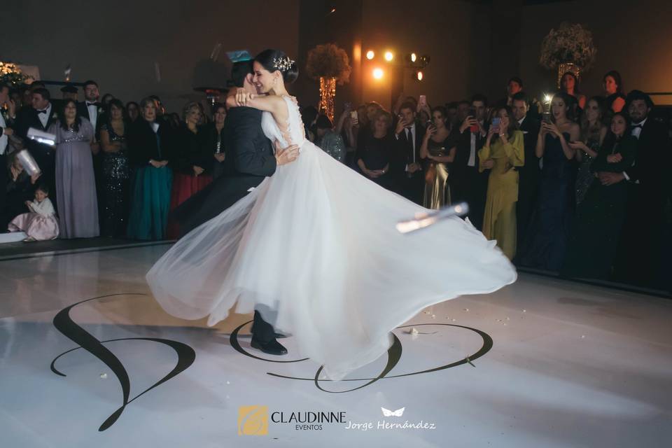 Claudinne Eventos