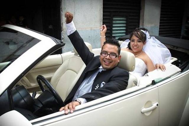 Carro de los novios