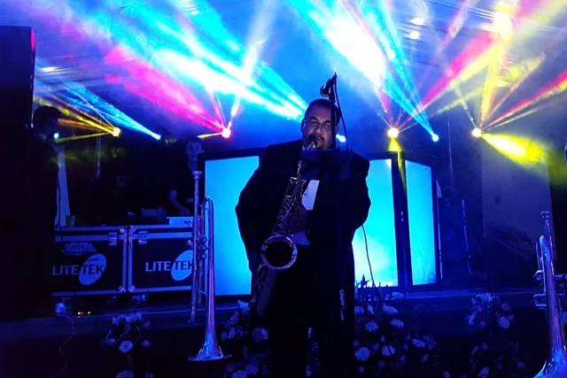 Iluminación VIP con sax