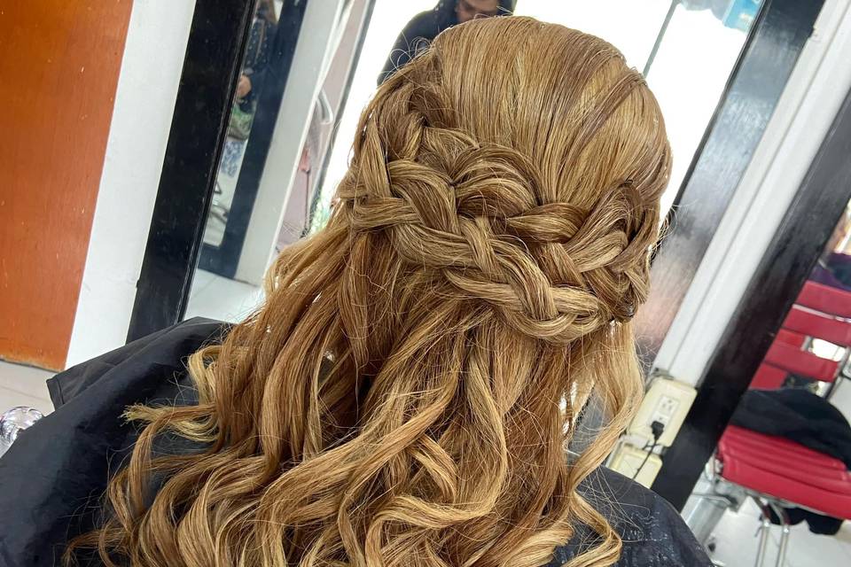 Peinado remirecogido con trenza