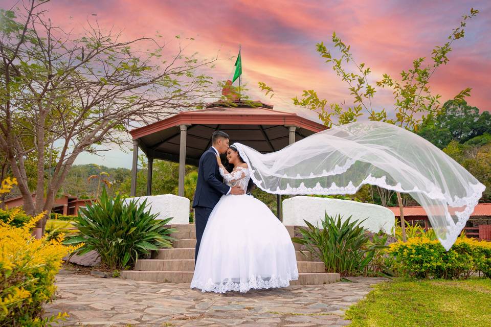 Alely  & Sebastian