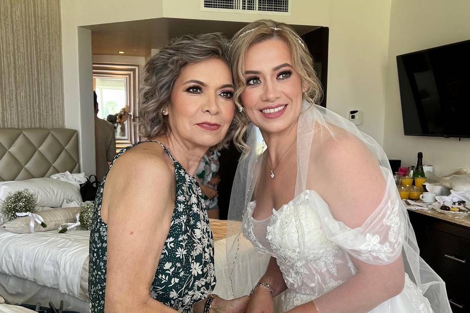 Novia y mamá