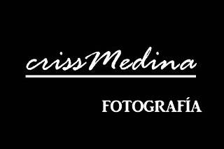 Criss Medina Fotógrafa logo