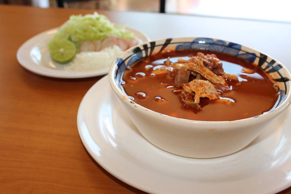 Delicioso pozole rojo