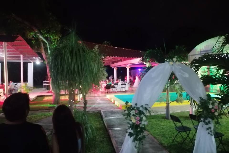 Sala de Fiestas Kuxhul Há