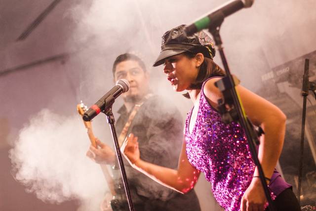 Nuestra cantante Amay con todo