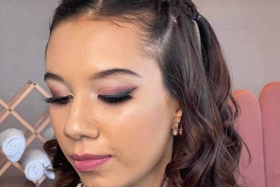 Maquillaje en tono rosado