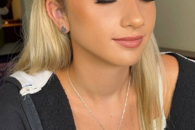 Brenda Cuga Make-up