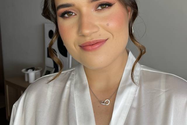 Brenda Cuga Make-up