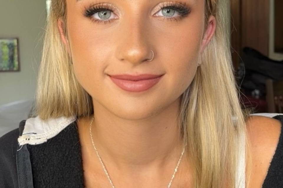 Brenda Cuga Make-up