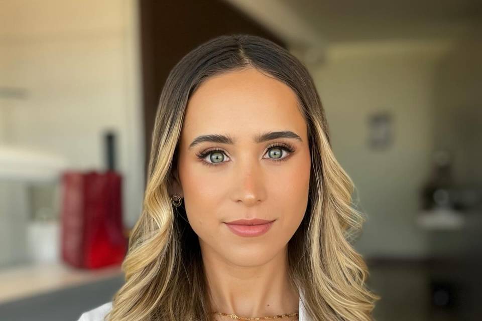 Brenda Cuga Make-up