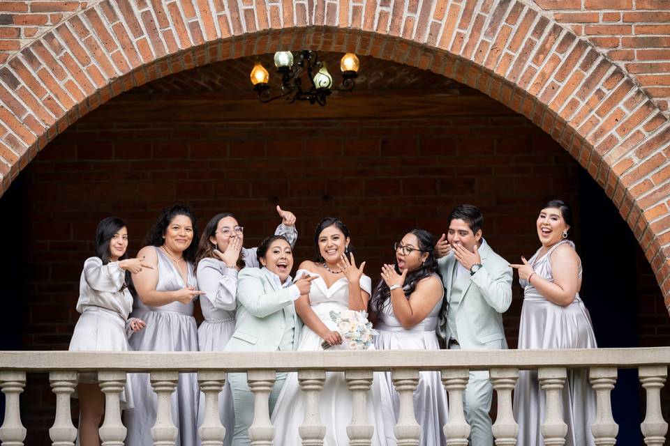 Las damas