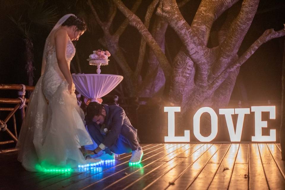 Olga & Stefano Occident Xcaret