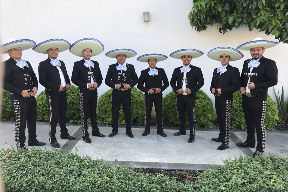 Mariachi Real de Cumbres