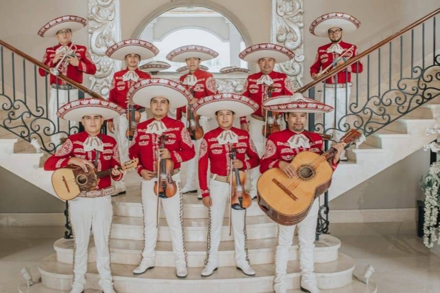 Mariachi Real de Cumbres