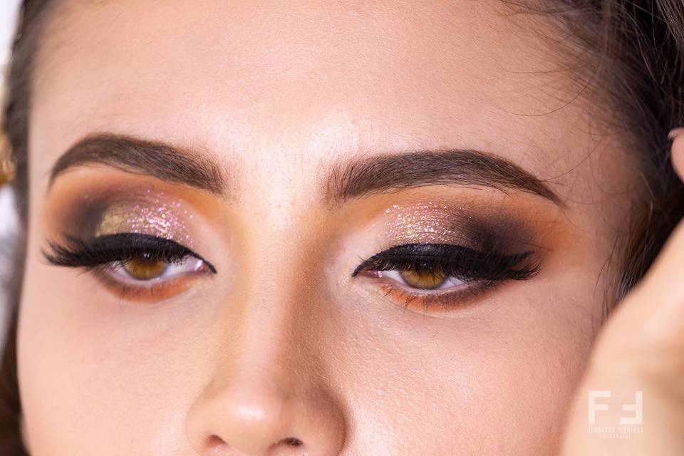 Eyes makeup