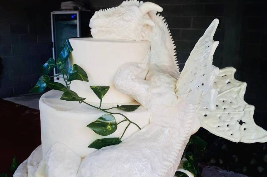 Cake dragon