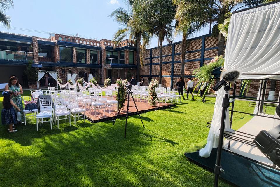 Amplio Jardín para boda