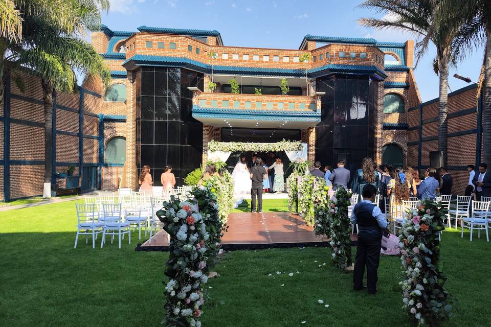 Ceremonia en el mismo evento