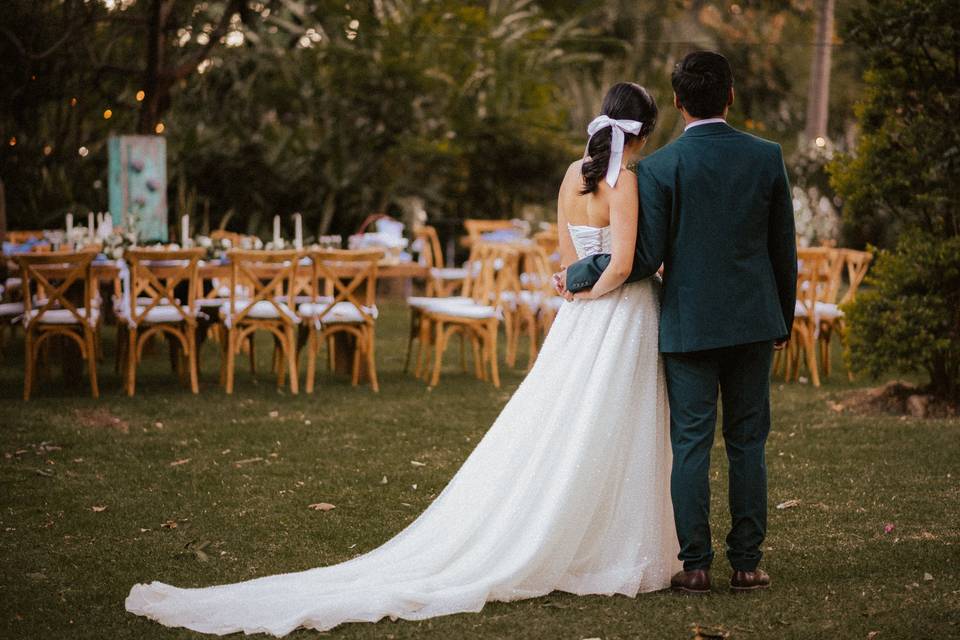 Contemplando su boda