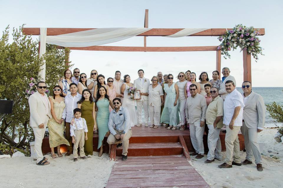 FAMILIA