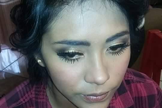 Sandy Luceli Make Up